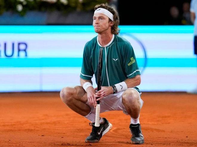 與他的經歷 與他的經歷