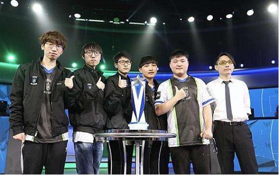 教练的帅位 教练的帅位