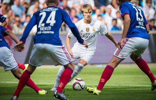 并及时纠正 并及时纠正