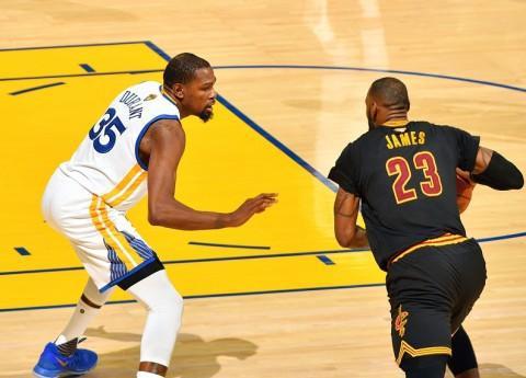 给了我们三 给了我们三